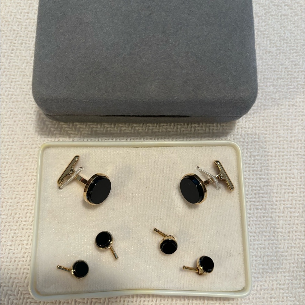 LORD WEST “Cuff Link & Stud Set”